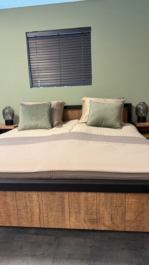 D548422B-2BD9-48EE-9B5C-28B4922331C0_1_105_c