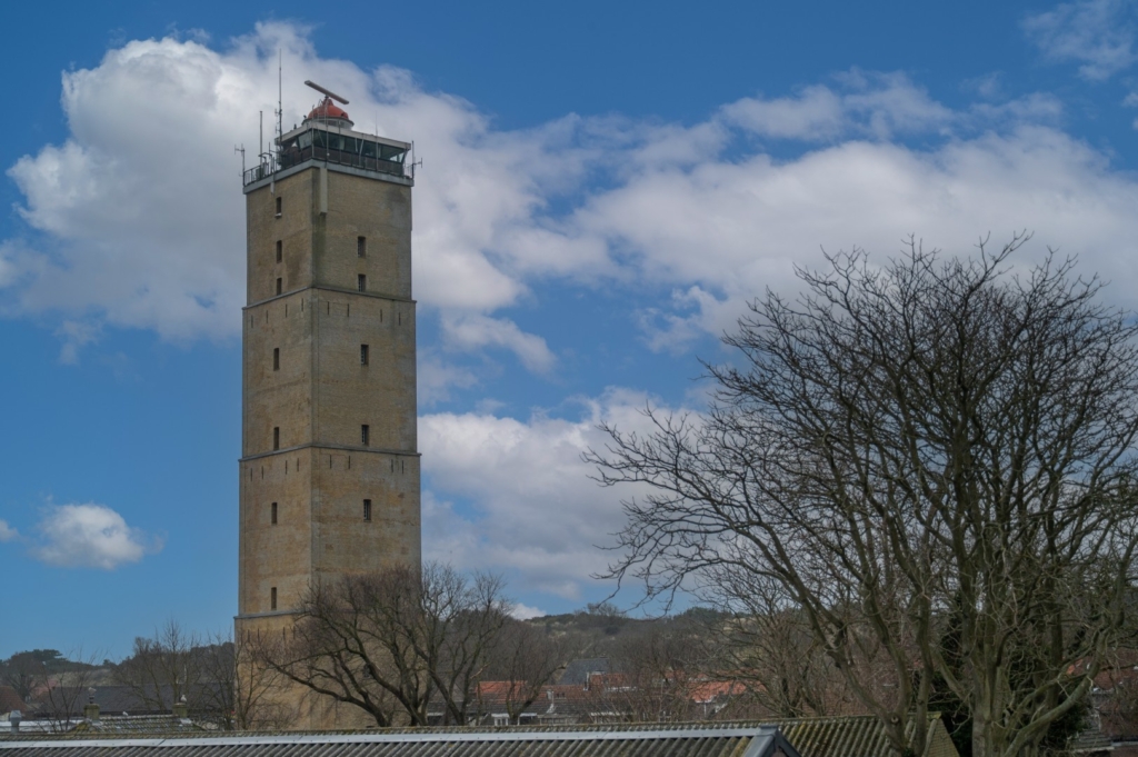 B&B De Wadden heeft uitzicht op de Brandaris.