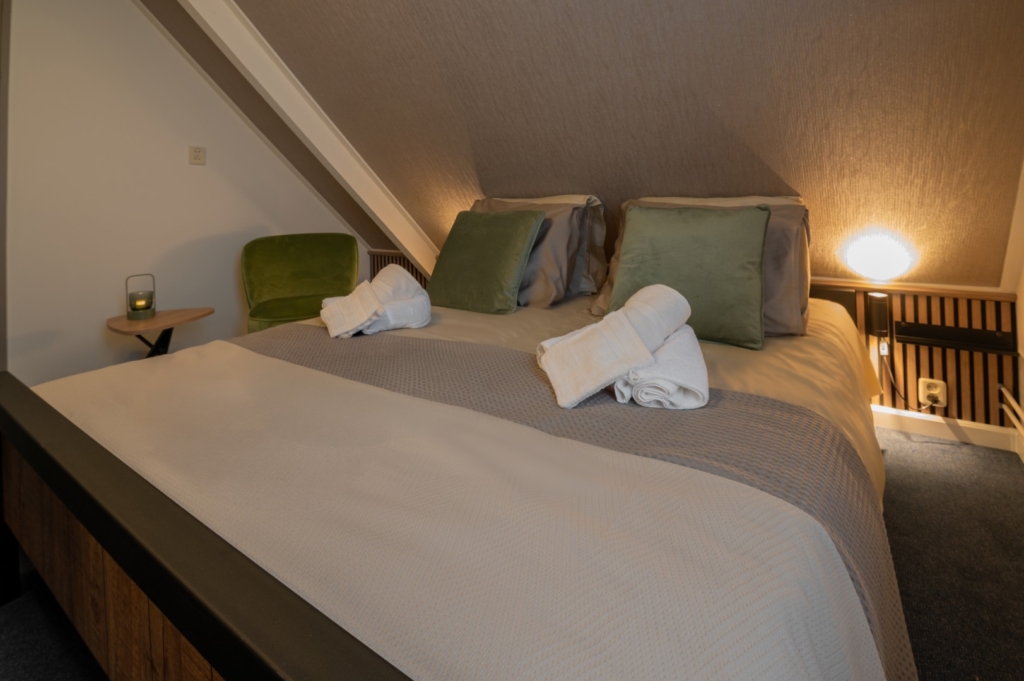 Kamer 4 zonder badjassen (Groot)